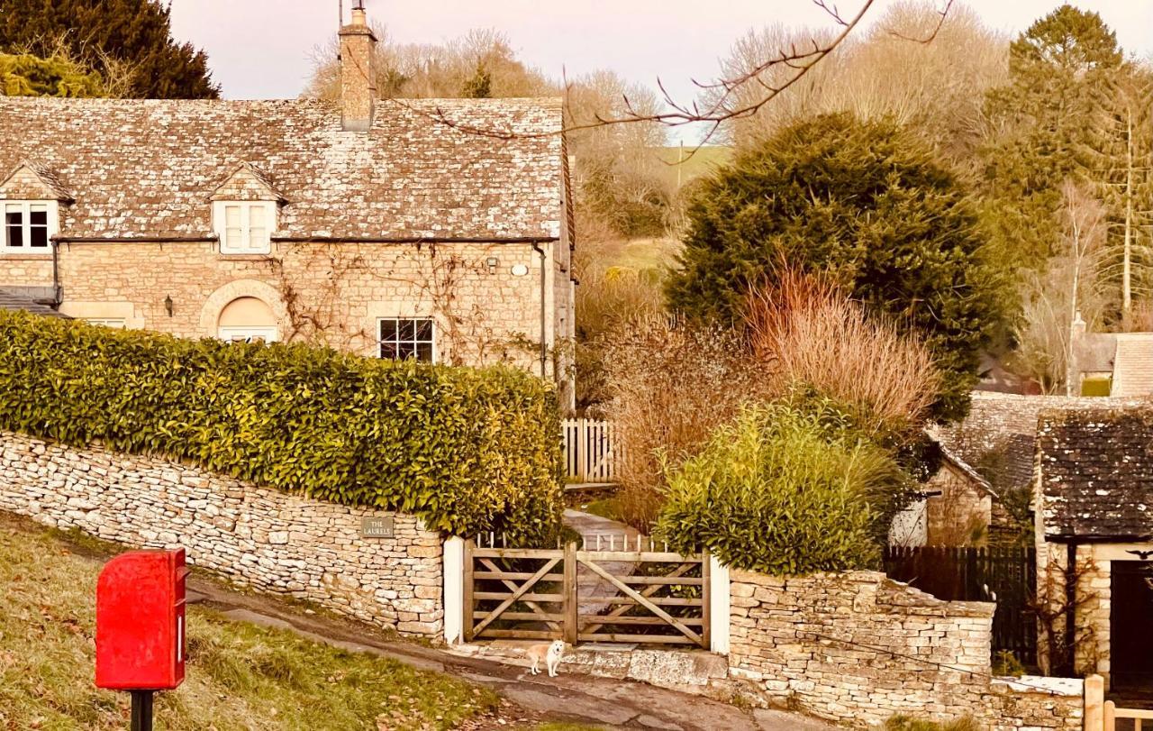 The Old Post Office Studio Apartment In A Beautiful Cotswold Village Cirencester Exterior photo